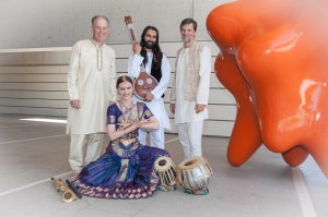 Tapestries band shot outside NPG by Darryl Alexander